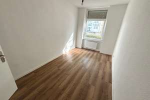 Charmante 2-Raumwohnung mit Tageslichtbad – Ab sofort Verfügbar! – Fichtestraße 34, 39112 Sudenburg, Magdeburg – Vorschaubild 3