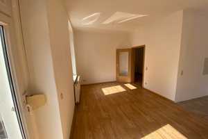Wunderschöne 2-EG-Raum-Wohnung mit Balkon – Rosmarinstraße 13, 9117 Chemnitz – Vorschaubild 4
