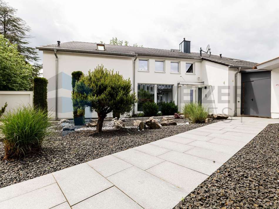 Vorgarten im asiatischen Stil