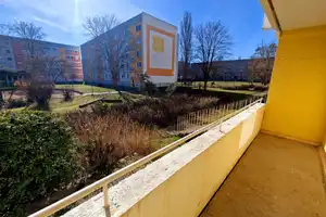 Nur wenige Stufen ins neue Wohnglück - sanierte 3 Zimmer Wohnung mit Balkon und EBK – Birkholzer Weg 8, 39128 Magdeburg – Vorschaubild 5