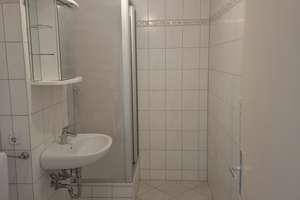 Gemütliche Wohnung mit Südbalkon zum ruhigen Innenhof von Privat, keine Makleranfragen  