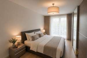 Großzügige Maisonette-Wohnung mit eigenem Garten in grüner Lage – Forstenrieder Allee 214, 81476 Forstenried, München – Vorschaubild 4