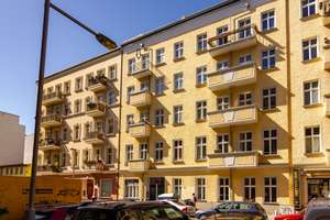 Hochwertig sanierte Altbauwohnung mit Südbalkon in zentraler Lage von Berlin-Friedrichshain