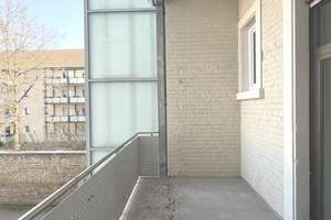 7475 - Sophienstraße: Erstbezug nach Sanierung! 3-ZKB mit Balkon und Tageslichtbad! – Die vollständige Adresse der Immobilie erhältst du vom Anbieter., 76133 Innenstadt-West, Karlsruhe – Vorschaubild 1