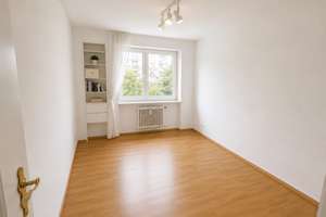 Wohnen zwischen Olympiapark & Luitpoldpark – Stilvolle 3-Zimmer-Wohnung – Die vollständige Adresse der Immobilie erhältst du vom Anbieter., 80809 Am Luitpoldpark, München – Vorschaubild 4