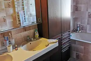 Property thumbnail 7