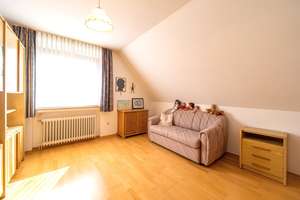 Ansprechendes Einfamilienhaus mit viel Platz auf einem großen Grundstück – Die vollständige Adresse der Immobilie erhältst du vom Anbieter., 26215 Wiefelstede – Vorschaubild 18