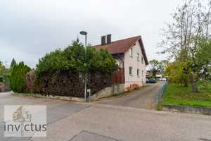 Charmante Doppelhaushälfte mit großem Garten und Terrasse – Heilbronn (Kreis) – Vorschaubild 2