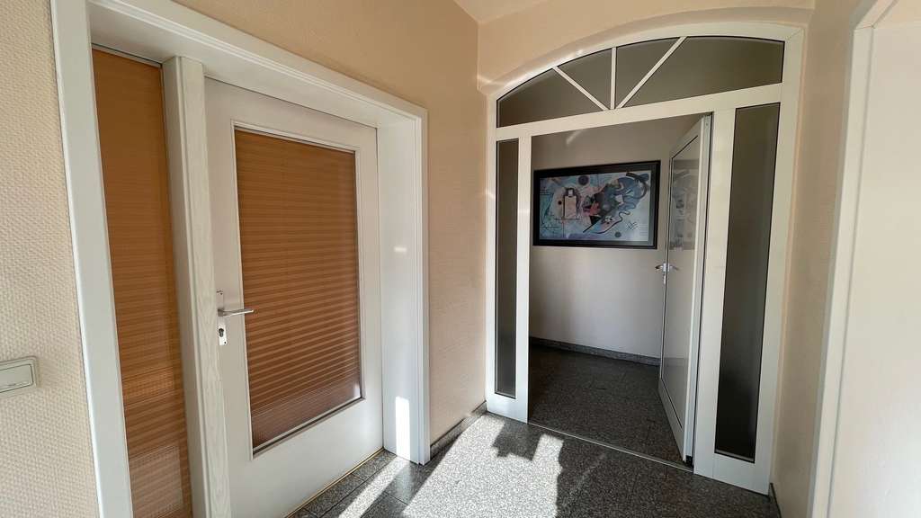 Immobilie in Werdau - Toll saniert und zentral gelegen! - Bild 2