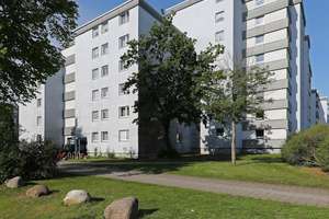 Großzügige 3-Zimmer-Wohnung mit zwei Loggien // 2.OG rechts – Halberstädter Str. 2, 38444 Westhagen, Wolfsburg – Vorschaubild 7