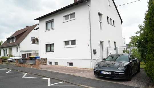 Bild von Zweifamilienhaus mit Potenzial in bester Lage von Taunusstein-Wehen