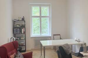 Gut geschnittene 2-Zimmerwohnung mit Dielenboden und Nähe zum Schlosspark Charlottenburg