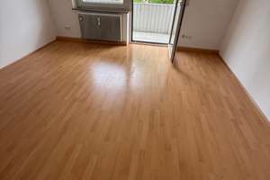 20qm WG-Zimmer mit Balkon in 57qm Wohnung  – Friedenstraße 4, 86179 Haunstetten-West, Augsburg – Vorschaubild 2