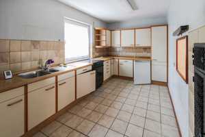 Charmantes Zweifamilienhaus in Engelsbrand – Viel Platz, Naturidylle und enormes Potenzial! – Enzkreis – Vorschaubild 4