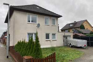 Gepflegtes Einfamilienhaus mit Doppelgarage im Zentrum von Schneverdingen – Heidekreis – Vorschaubild 1