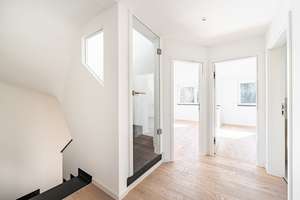 Stilvoller Charme trifft auf Moderne - modernes Wohnen nach Kernsanierung – Die vollständige Adresse der Immobilie erhältst du vom Anbieter., 50996 Hahnwald, Köln – Vorschaubild 19