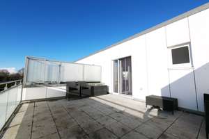 Baujahr 2021-Neuwertig + topp Energiebilanz! Reihenhaus + Vollkeller + voll ausgeb. Staffelgeschoss – Die vollständige Adresse der Immobilie erhältst du vom Anbieter., 22844 Norderstedt – Vorschaubild 2