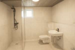 Property thumbnail 8