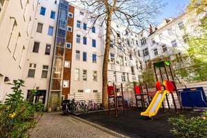 Stilvolles Gründerzeithaus in Charlottenburg: Moderne 2-Zimmer-Wohnung – Die vollständige Adresse der Immobilie erhältst du vom Anbieter., 10627 Charlottenburg, Berlin – Vorschaubild 11