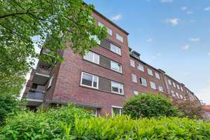 Traumlage Südstadt:  Stilvolle 4-Zimmer-Wohnung im 1. OG mit 2 Balkonen und Blick ins Grüne!
