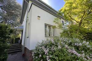 Familienidyll in Berlin-Lankwitz – Gepflegtes Einfamilienhaus mit parkähnlichem Garten – Die vollständige Adresse der Immobilie erhältst du vom Anbieter., 12247 Lankwitz, Berlin – Vorschaubild 10
