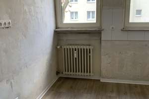 Teilsanierte 3,5 Zimmer-Whg. mit Balkon zum 01.11.2026 – Hultschiner Straße 135, 47055 Wanheimerort, Duisburg – Vorschaubild 15