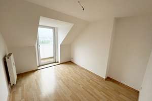 Charmante Gemütlichkeit auf dem Sonnenberg: Ihre neue 3-Zimmer-Wohnung mit viel Platz zum Wohlfühlen – Uhlandstr. 35, 9130 Sonnenberg, Chemnitz – Vorschaubild 7