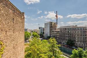 Sonnenbalkon trifft Kudamm-Blick - Hochwertig modernisierte 4 Zimmerwohnung ! – Sybelstraße 56, 10629 Charlottenburg, Berlin – Vorschaubild 7