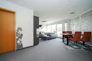 Charmante Dachgeschosswohnung in gepflegter Wohnanlage – Nürnberg – Vorschaubild 3