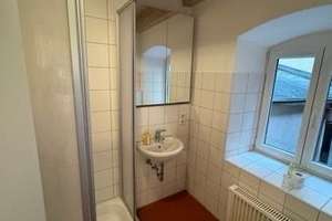 Saniertes 5-Zimmer-Einfamilienhaus mit gehobener Innenausstattung und EBK in Nittendorf – Nürnbergerstraße 8, 93152 Nittendorf – Vorschaubild 9