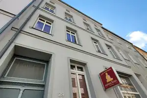 Kreativer Malermeister für Wohnung in der KTV gesucht – Friedrichstraße 29, 18057 Rostock – Vorschaubild 1