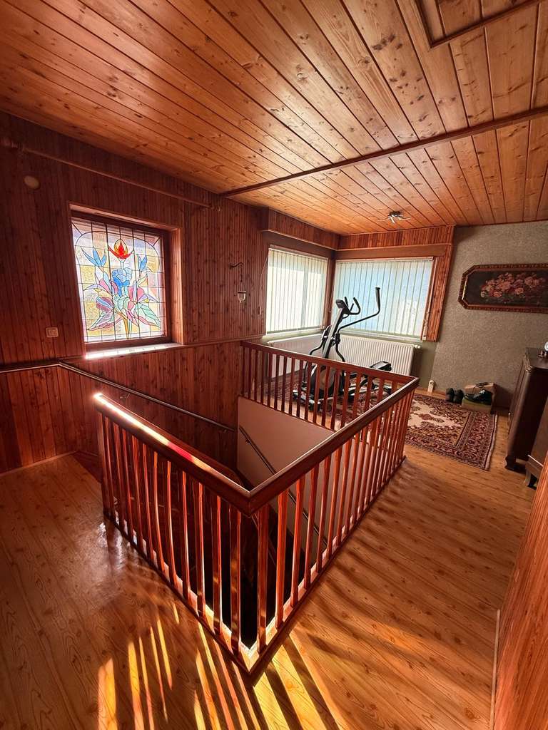 Immobilie in Hergisdorf - Familienfreundliches Zuhause mit Garten und vielseitigem Nebengebäude - Bild 4