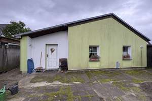 Wohnen im Grünen: Freistehendes Haus mit großem Garten in Berlin-Oberschöneweide