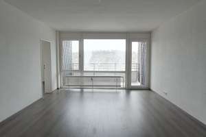 Frisch renovierte 4 Zimmer Wohnung in Siegen sucht nette Mieter – Ypernstr. 190, 57072 Siegen, Siegen – Vorschaubild 3