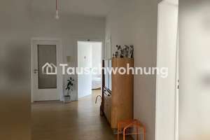Tauschwohnung: Sanierter Altbau mit Balkon