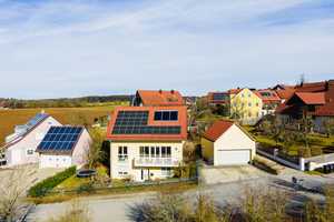 Großzügige Doppelhaushälfte in absolut ruhiger und sonniger Lage! – Regensburg (Kreis) – Vorschaubild 3