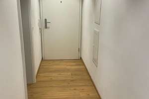 Schöne möblierte 1- Zimmer Wohnung, Nähe Elisabethplatz,  mit großem Südbalkon – Die vollständige Adresse der Immobilie erhältst du vom Anbieter., 80796 Neuschwabing, München – Vorschaubild 6