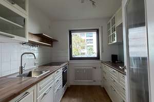 Sanierte 2,5 Zimmerwohnung mit Balkon und Einbauküche – 81375 Neuhadern, München – Vorschaubild 7