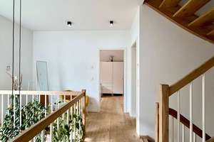 Neuwertiges Einfamilienhaus mit Lichthof, Garten, Aufzugschacht und barrierearmer Planung – Die vollständige Adresse der Immobilie erhältst du vom Anbieter., 12349 Britz, Berlin – Vorschaubild 16