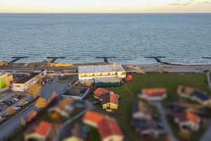 Schönhagen: Hochwertiges Ferienhaus mit 6 Schlafzimmern und Schwimmbad, Sauna, Dampfbad, Terrasse – Rendsburg-Eckernförde (Kreis) – Vorschaubild 2