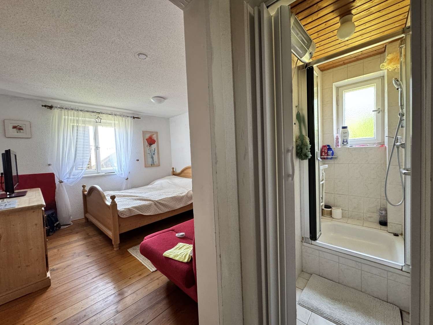 Immobilie in Haiming - Natur und Ruhe pur – Idyllisches Anwesen mit Fischteich, Bachlauf und großem Gartenparadies - Bild 5