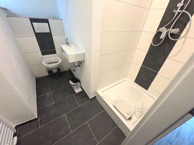 Immobilie in Ochtendung - Kernsanierte Doppelhaushälfte Platz für 2-3 Fahrzeugen in einer Garage - Bild 12