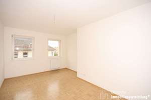 **Sonniges Dachgeschoss mit Balkon und Parkett** – Sellerhäuser Straße 8, 4318 Anger-Crottendorf, Leipzig – Vorschaubild 7