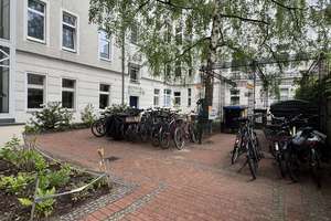 Altbauklassiker mit hochwertiger Modernisierung, Stuck und Spa Bad in Charlottenburg – Die vollständige Adresse der Immobilie erhältst du vom Anbieter., 10585 Charlottenburg, Berlin – Vorschaubild 13