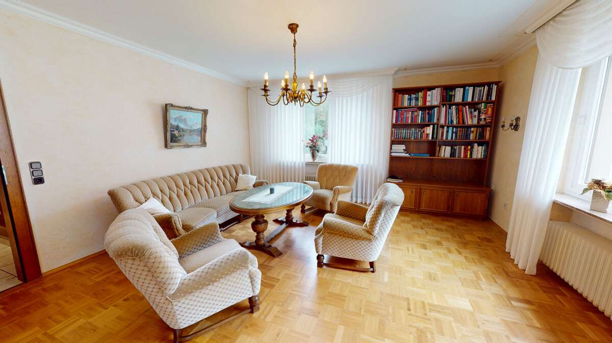 Immobilie in Werdohl - VR IMMO: Handwerkertraum: Zweifamilienhaus mit großer Garage und Werkstatt. - Bild 8