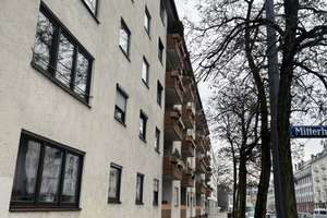 +LAIM Agnes-Bernauer-Str.+ an Paar od. kleine Familie+ Gepflegte 3-Zi.-Wohng.,Süd-Balkon, TG+
