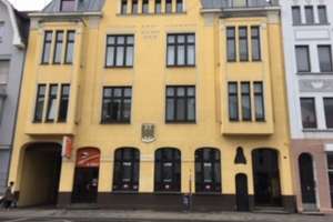 Moderne & WG taugliche grosse Wohnung mit Garage in MG- Eicken !