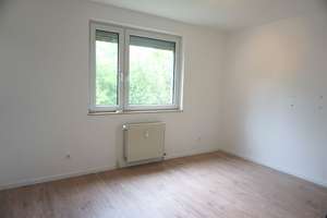 Vermietete 3-Zimmer-Wohnung mit Balkon, Einbauküche und Garage in Leverkusen-Steinbüchel – Die vollständige Adresse der Immobilie erhältst du vom Anbieter., 51377 Steinbüchel, Leverkusen – Vorschaubild 9