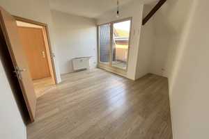 Charmante 2-Raumwohnung mit Balkon in Stadtfeld Ost – Magdeburg – Vorschaubild 3