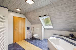 Individuell geplantes Einfamilienhaus mit Galerie, Südterrasse und Doppelgarage – Die vollständige Adresse der Immobilie erhältst du vom Anbieter., 86316 Friedberg – Vorschaubild 11